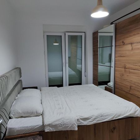 Cozy Apartment 普里什蒂纳 外观 照片